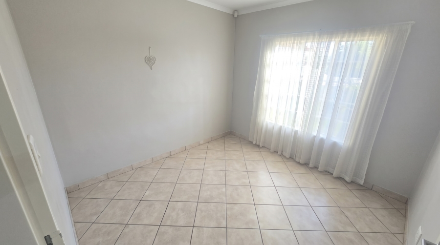 3 Bedroom Property for Sale in Waterkloof East North West